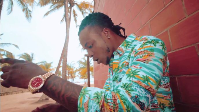 Video: Koncentr8 - Away