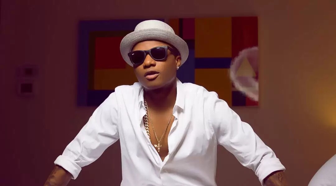 “Don’t You Ever Hit A Woman Again In Your Life” – Wizkid Warns Fan At Ugandan Show