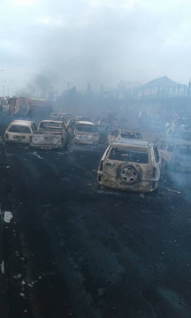 Many People Feared Dead After Tanker Exploded On Otedola Bridge (VIDEO)