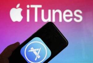 Apple Shuts Down iTunes For 3 New Apps