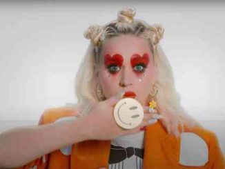 Katy Perry - ‘Smile’ Performance Video