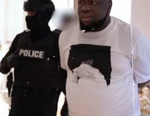 dubai police deliver hushpuppi & woodberry to fbi4291557700709418106..jpg