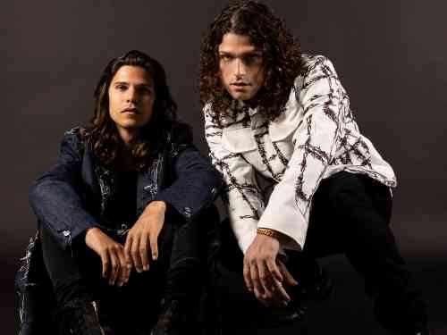 DVBBS - Nothing to See Here Ft. Wiz Khalifa (download)