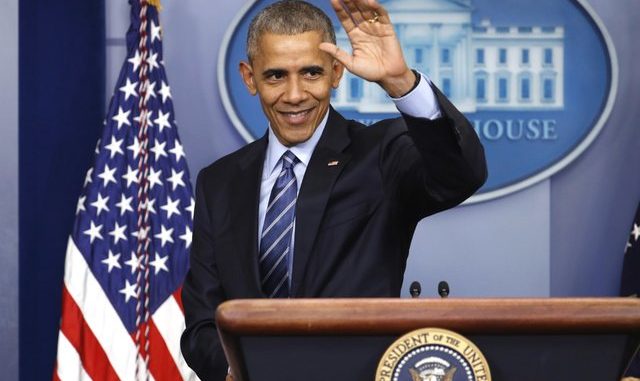 Barack Obama Regrets Not Awarding Dolly Parton The Presidential Medal Of Freedom