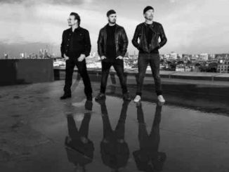 Martin Garrix – We Are the People F. Bono & The Edge (download)