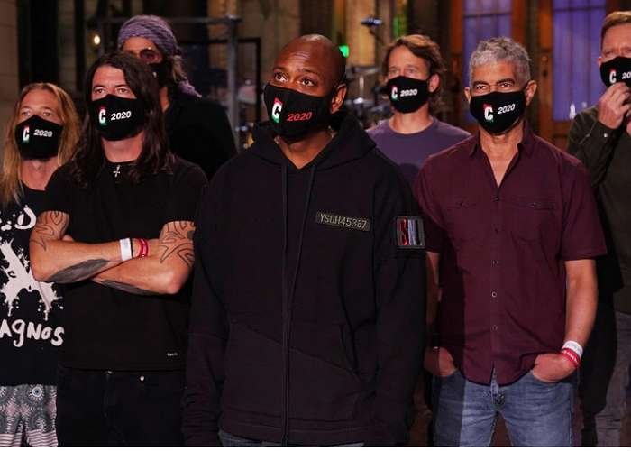 Foo Fighters and Dave Chappelle Perform Radiohead’s “Creep”